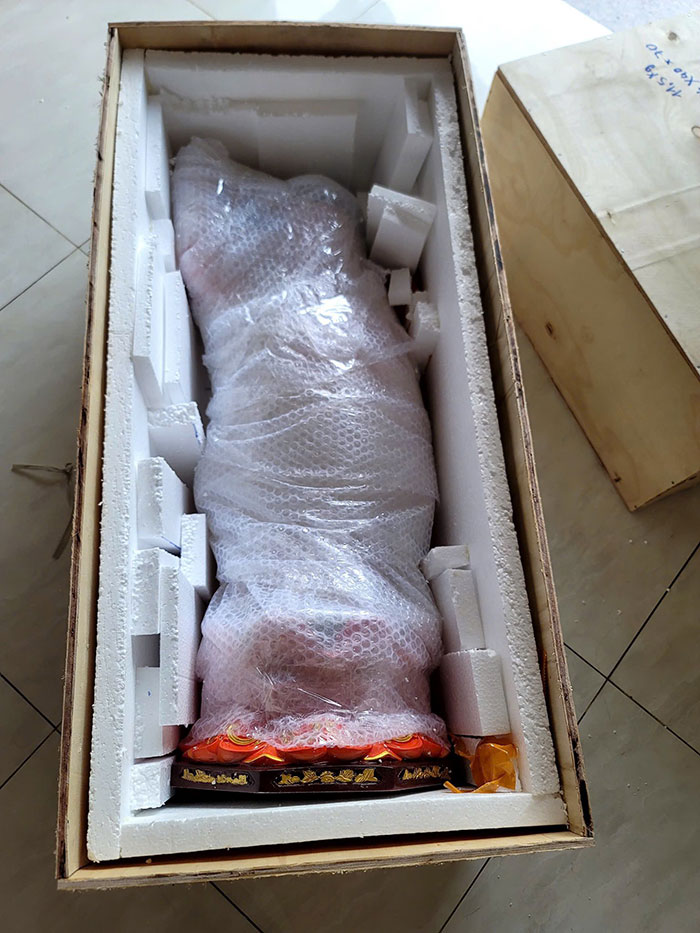 Gửi tượng phật đi Mỹ
