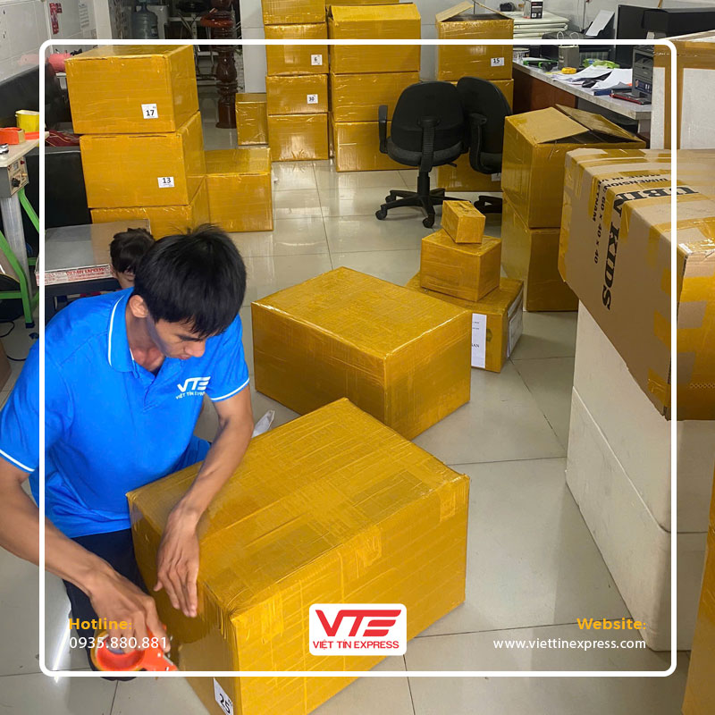 Đóng gói gửi hàng đi texas